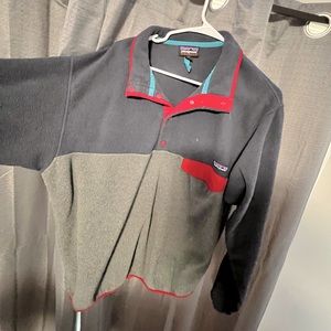 Blue and gray Patagonia Synchilla